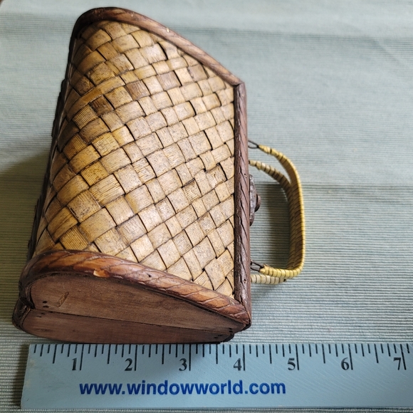 Vintage Small Woven Wood Purse - Picture 9 of 9